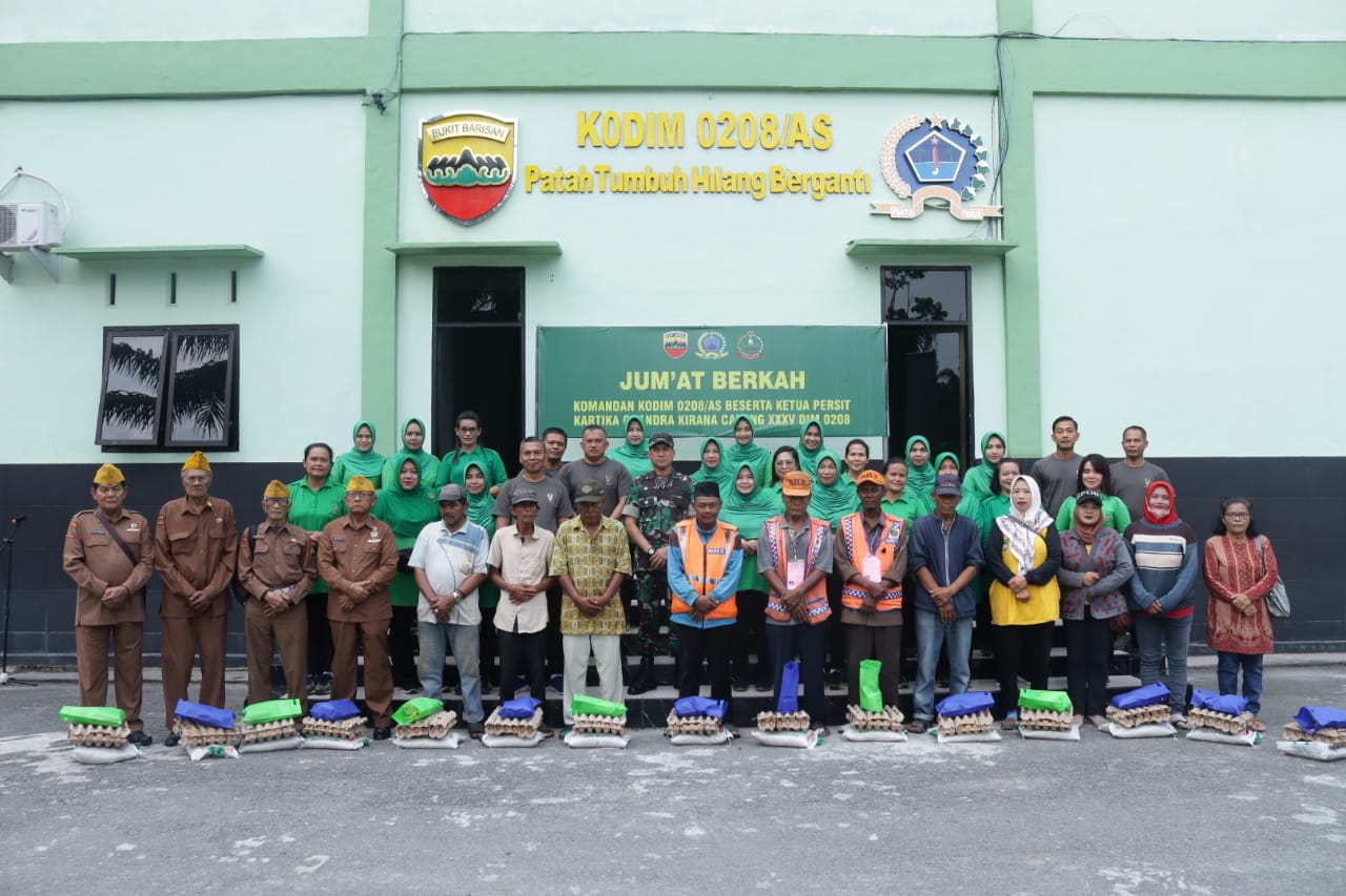 Kodim 0208/Asahan Gelar Jumat Berkah Dengan Memberikan Santunan