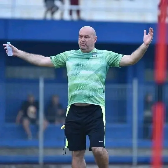 Bojan Siapkan Gim Internal