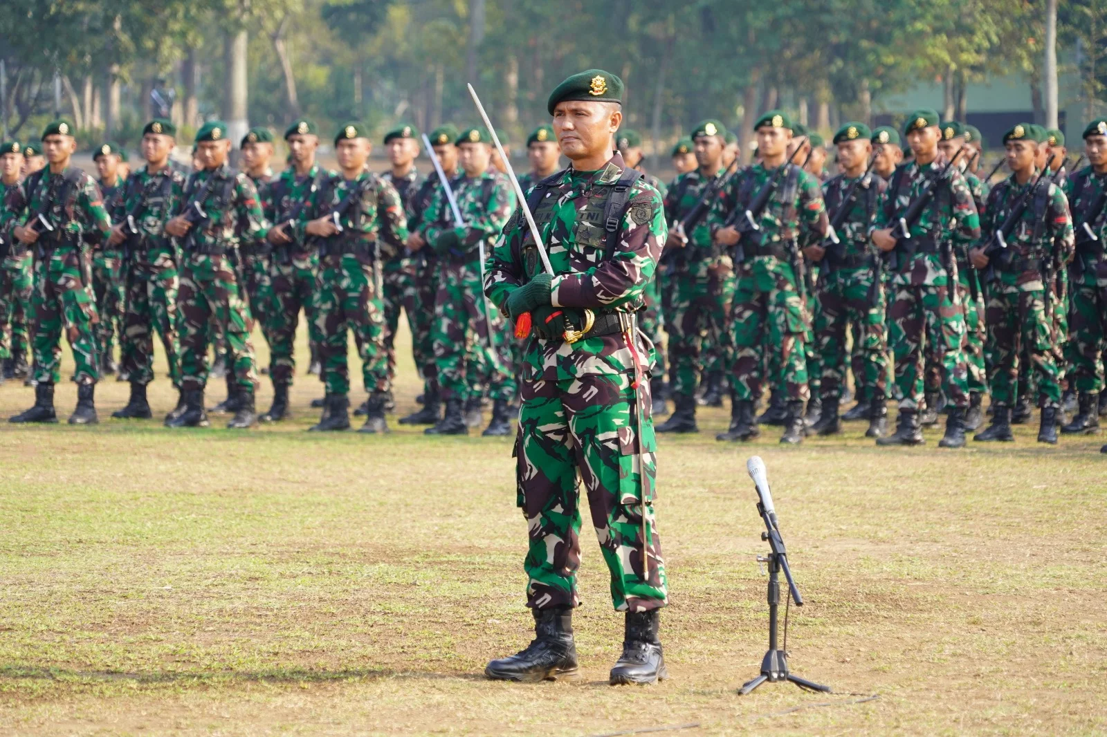 Irdivif 2 Kostrad Pimpin Upacara Kenaikan Bendera 17 Oktober 2023 Di Madivif 2 Kostrad
