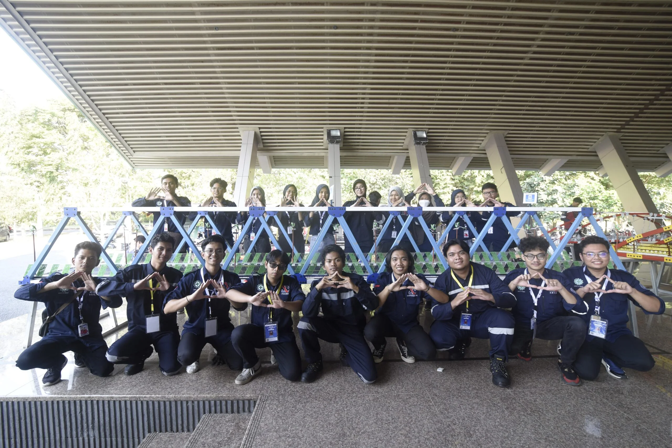 Mahasiswa UMY Rancang Jembatan Yang Terilhami Dari Anyaman Daun Kelapa