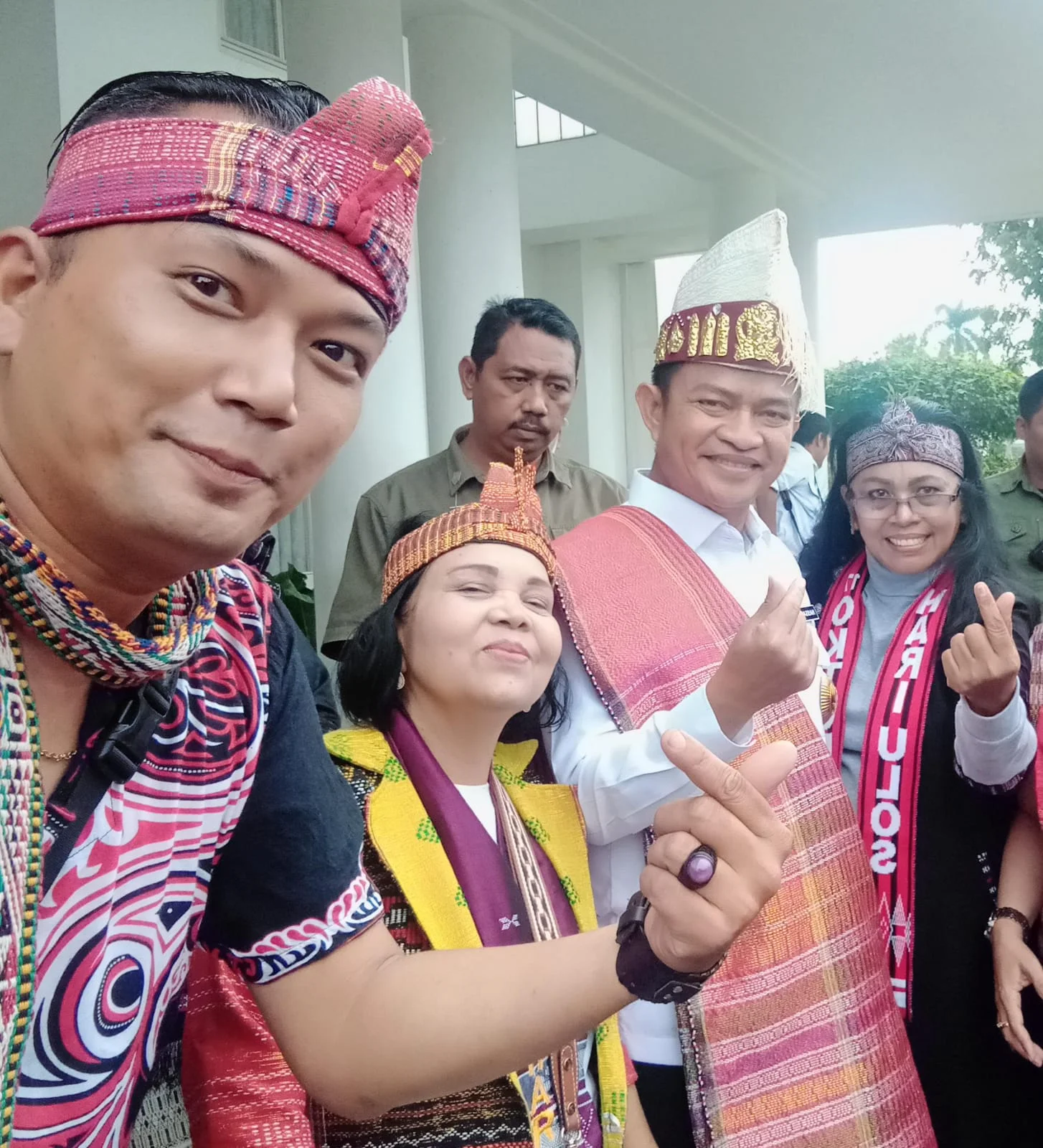 PJ Gubsu Hassanudin: Saya Bangga Ulos 1000 Meter ini Jika Dibawa ke Monas Sumber : Rizky Zulianda