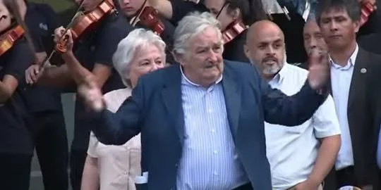 Presiden Uruguay Jose Mujica 2010 - 2015 Adalah Presiden Termuskin Didunia