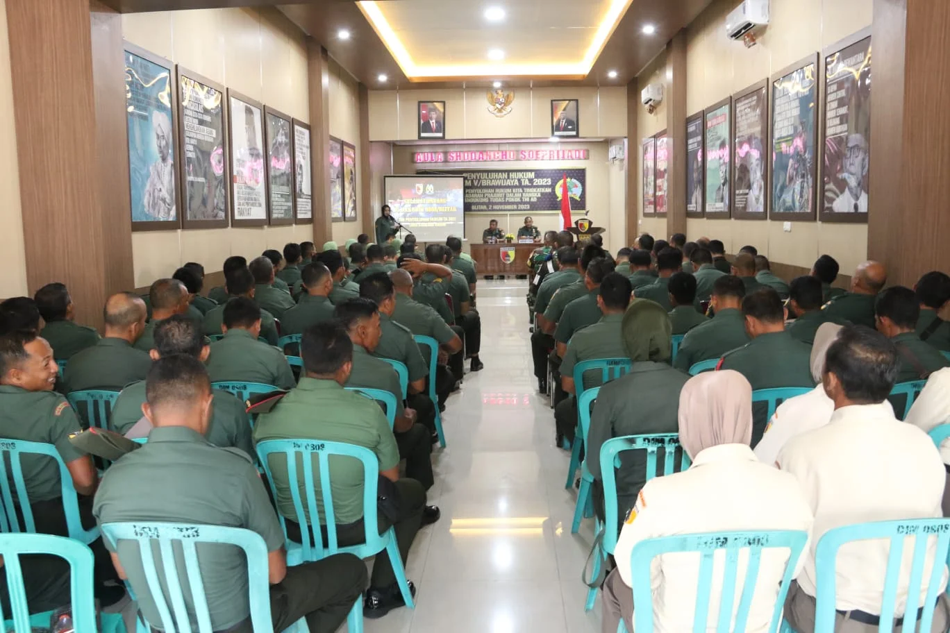 Tingkatkan Kesadaran Dan Taat Hukum, Anggota Kodim 0808/Blitar Terima Penyuluhan Hukum