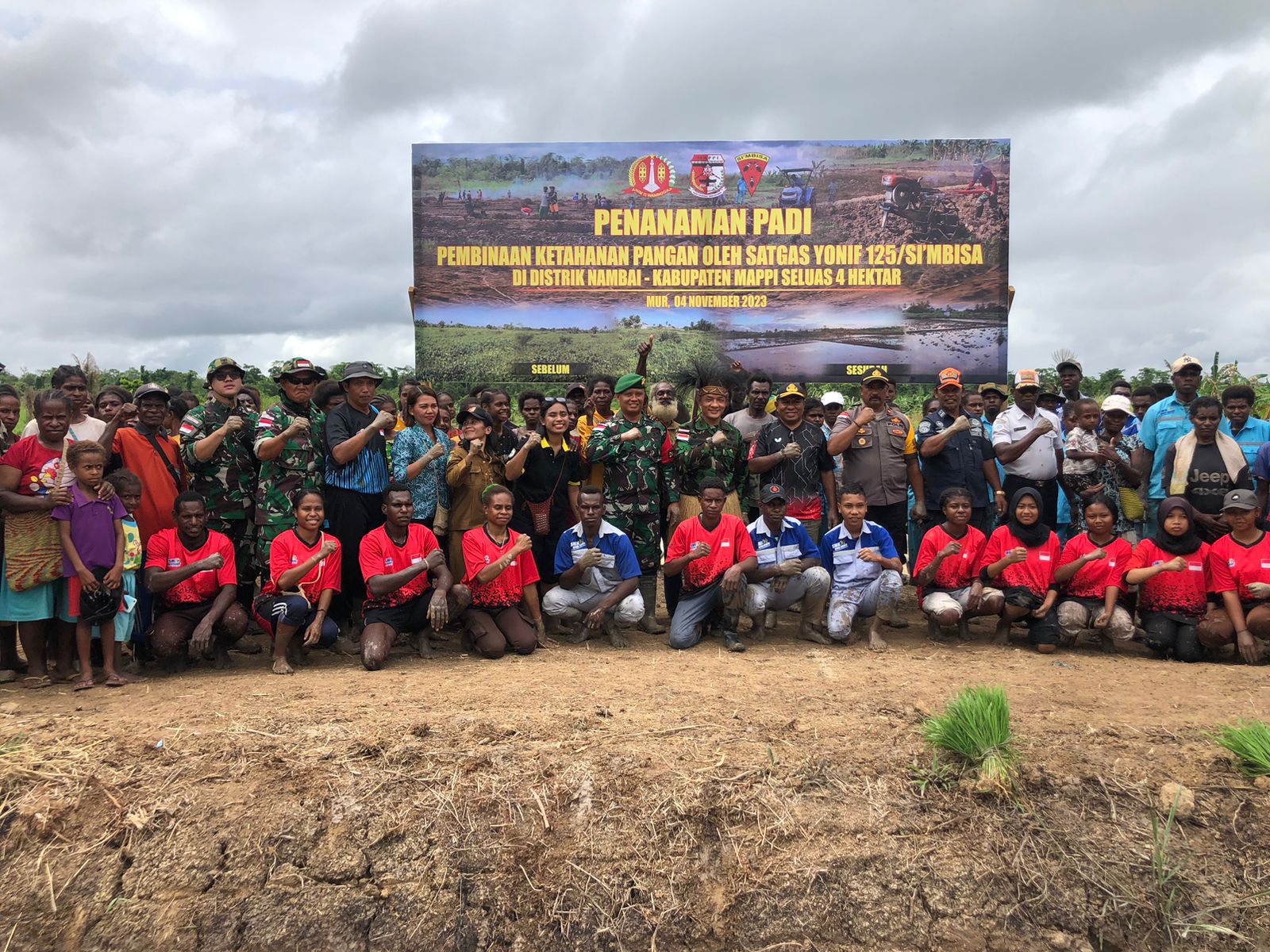 Dansatgas Yonif 125/Smb Pimpin Kegiatan Penanaman Padi Perdana di Kabupaten Mappi