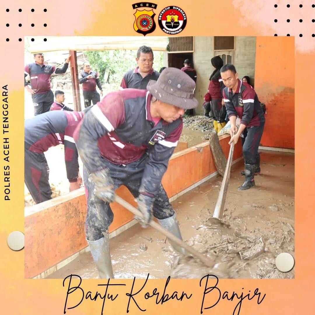 Kapolres Aceh Tenggara dan Personel Polres Turun Langsung Bantu Masyarakat Terdampak Banjir