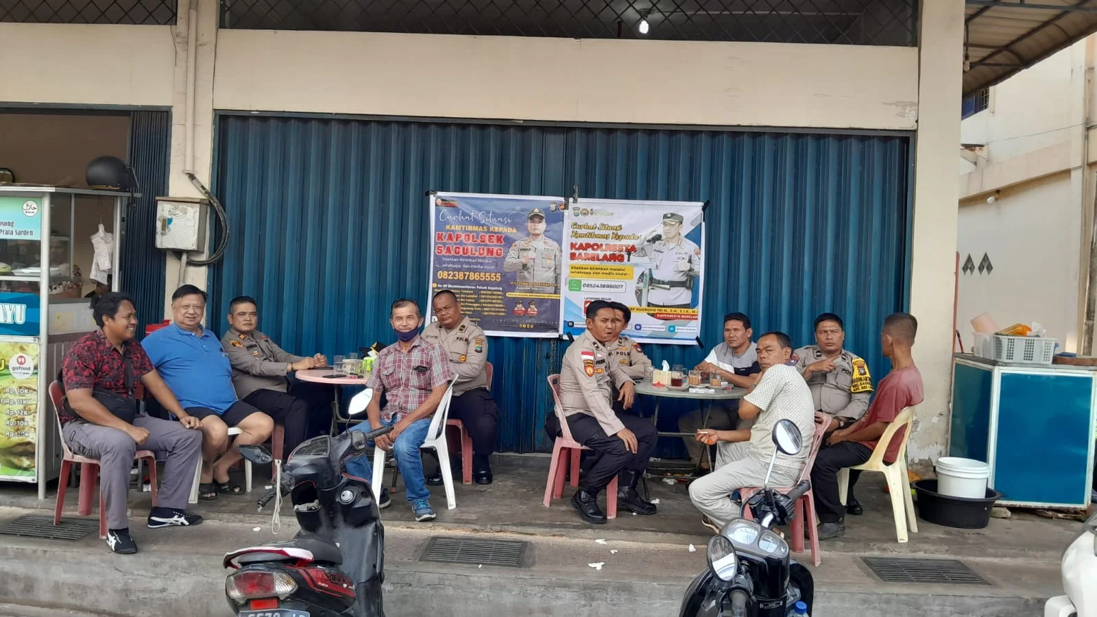 Program Qwick Wins, Polsek Sagulung Gelar Jum'at Curhat Bersama Warga Sagulung Dikedai Kopi SP Plaza