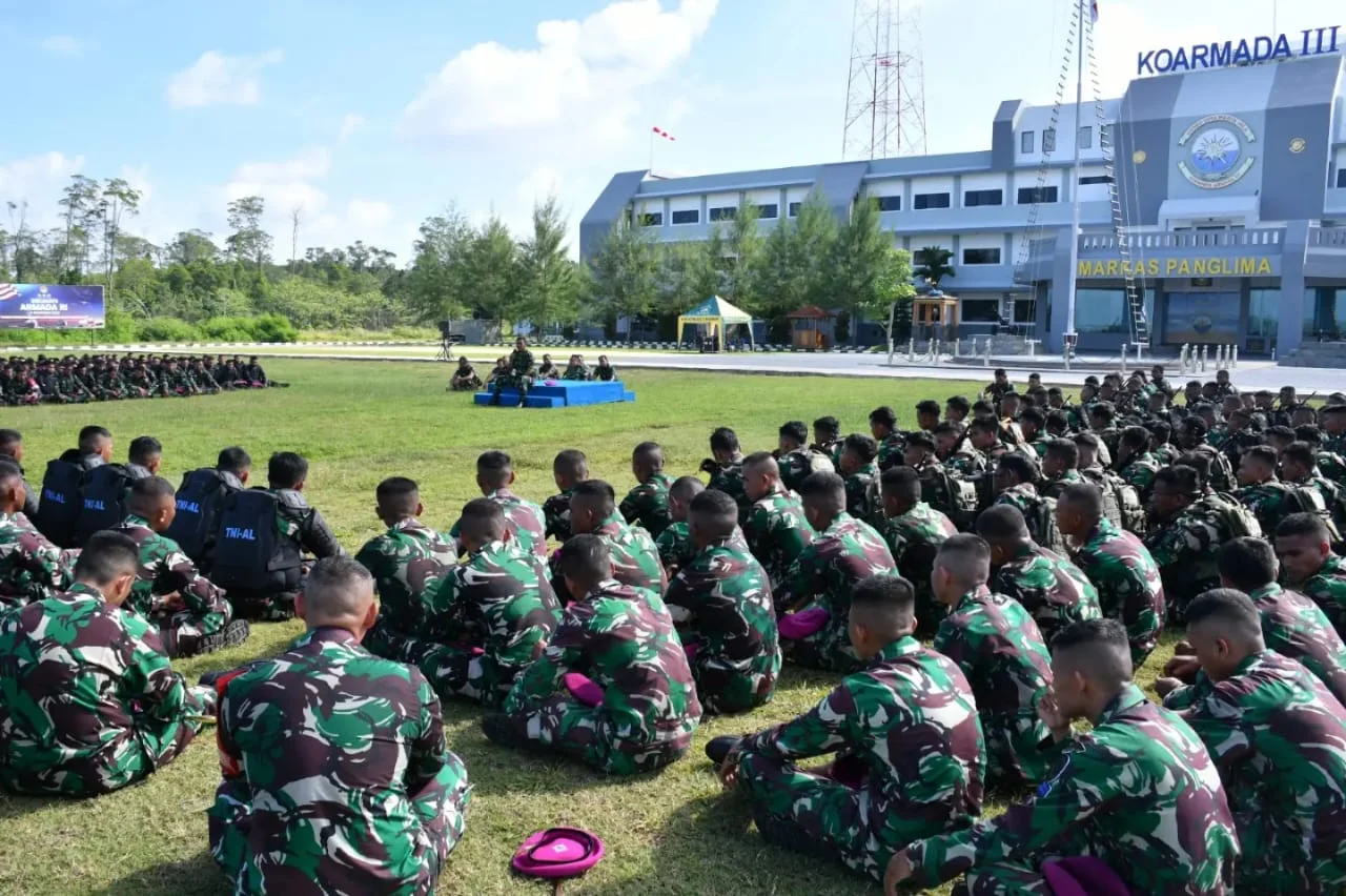 Komandan Pasmar 3 Berikan Pengarahan Kepada Seluruh Prajurit