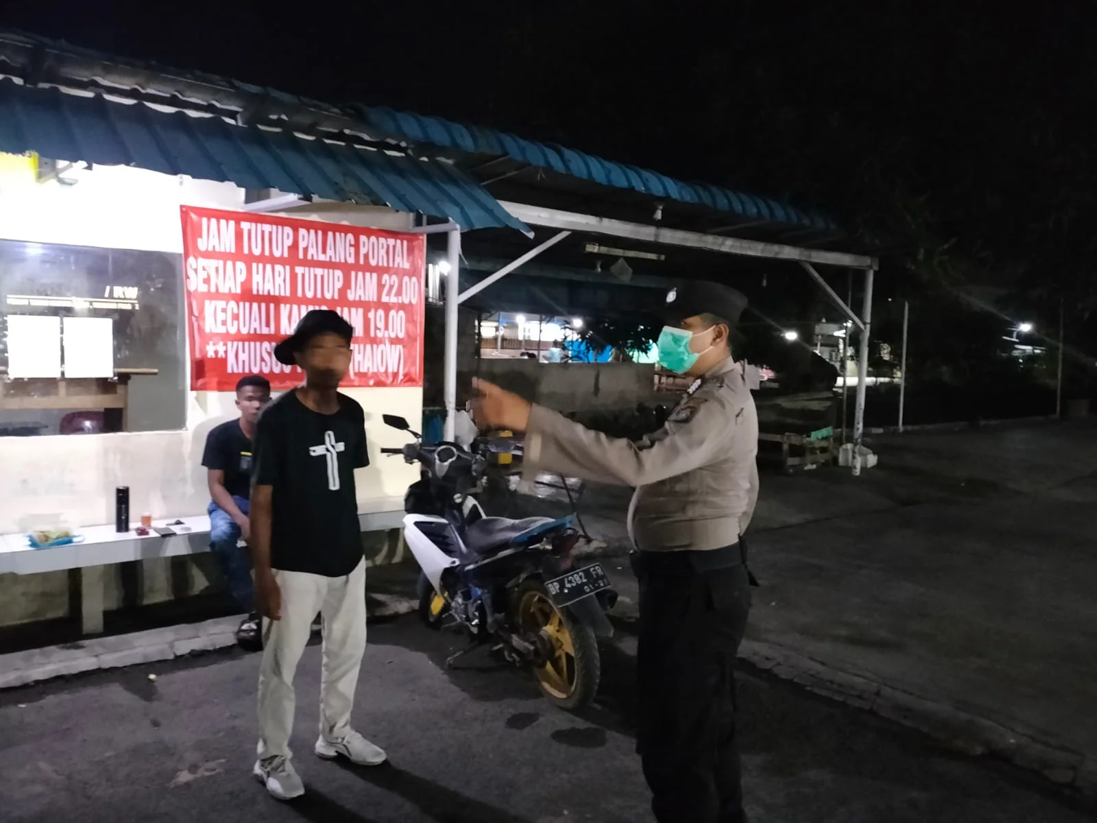 Kapolsek Lubuk Baja Ajak Warga Mengaktifkan Siskamling Guna Mempersempit Ruang Pelaku Kejahatan