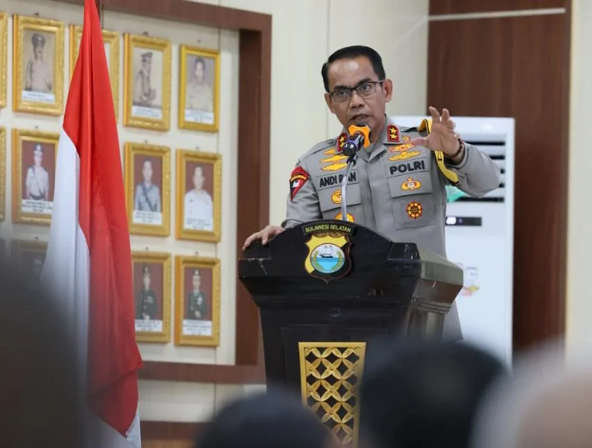 Kunjungan Kerja Ke Polres Bone, Kapolda Sulawesi Selatan berikan arahan kepada Personel Polres Bone