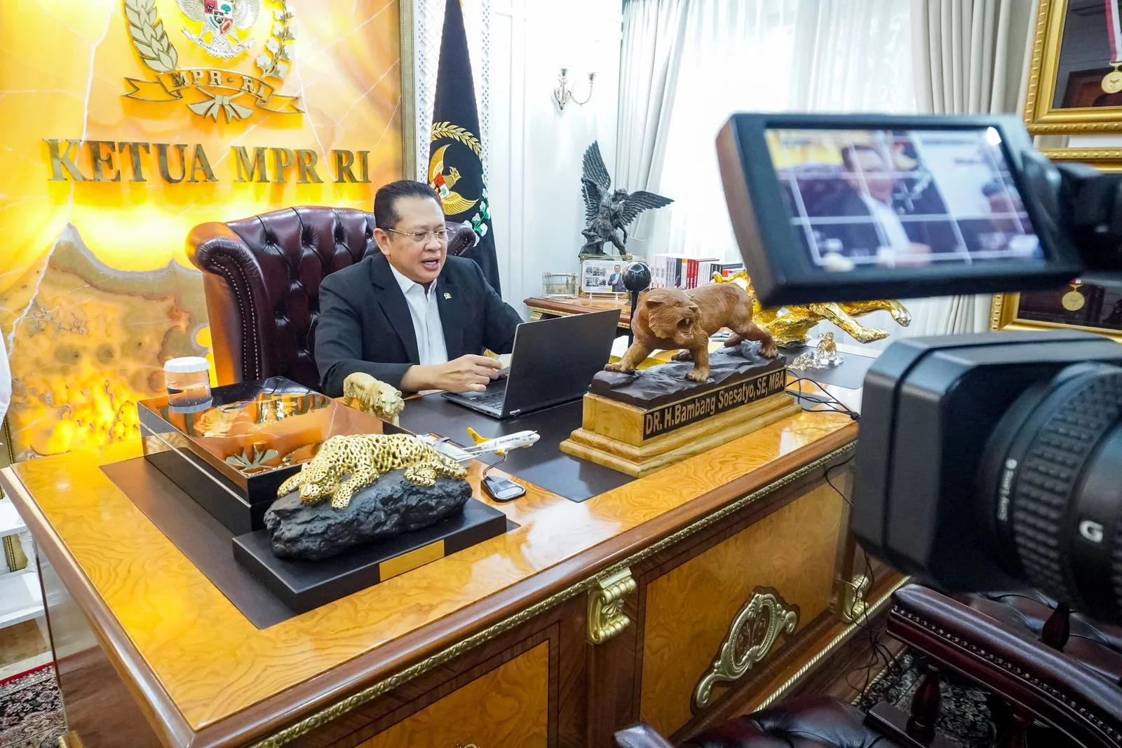 Uji Sidang Promosi Doktor Ilmu Hukum UNPAD, Ketua MPR RI Bamsoet Dukung Perlunya Perlindungan Hak Intelektual Pendidikan