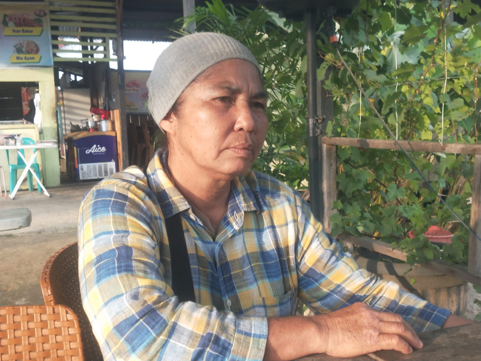 Umi Handayani br Siregar meminta keadialan kepada presiden Jokowi