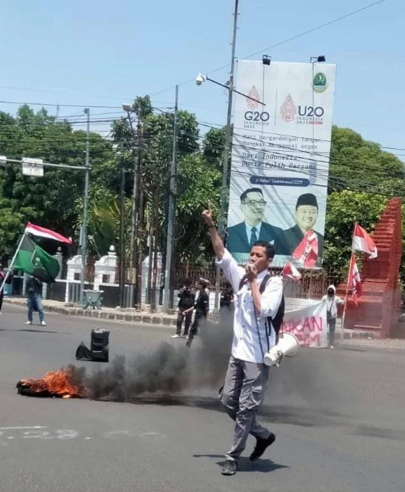 Ketua KAMMI Cirebon Raya Mengkritisi Pernyataan Presiden Jokowi