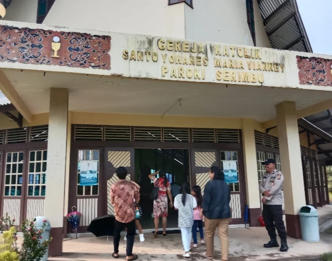 Rutinitas Polsek Air Besar Dalam Pelaksanaan Pengamanan Ibadah Minggu