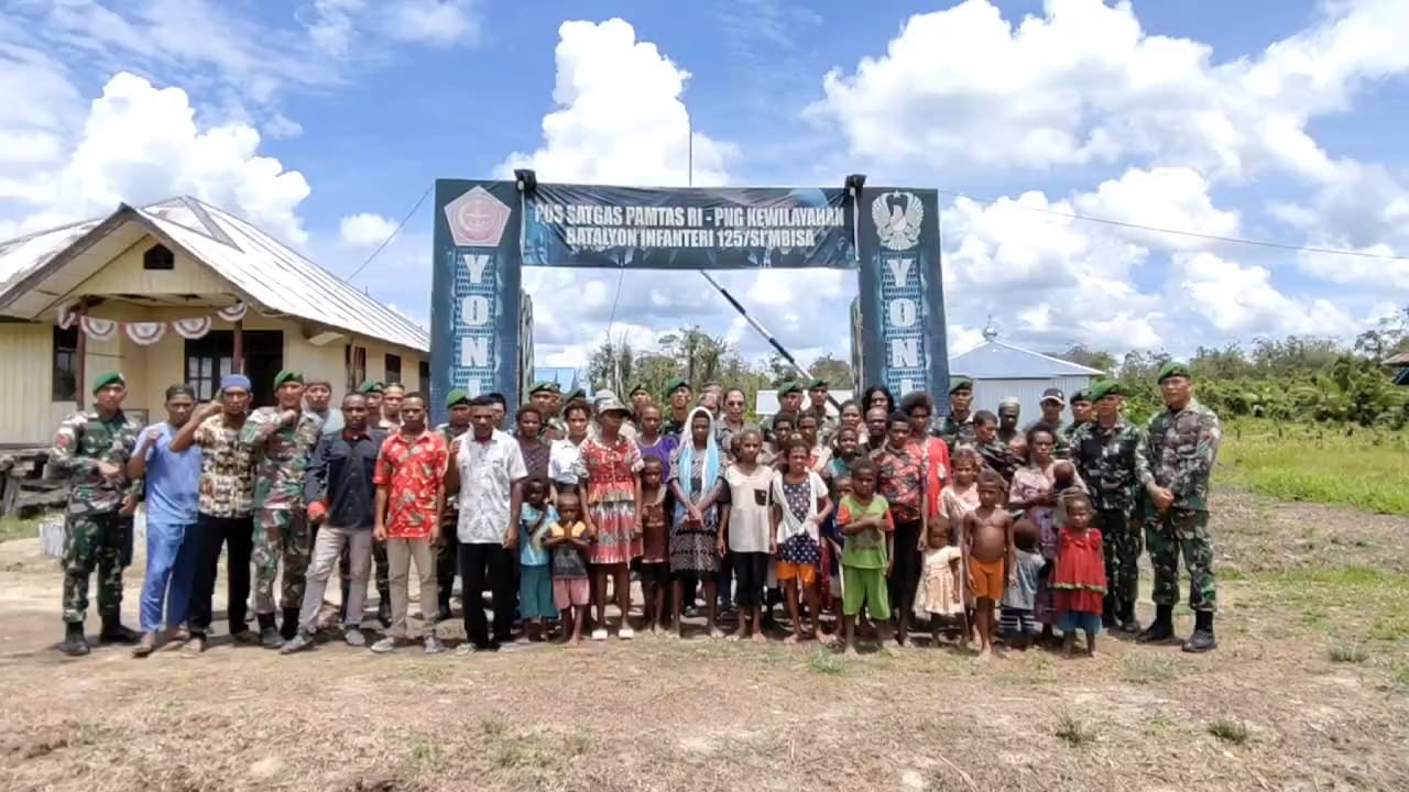 Wujud Toleransi Antar Umat Beragama, Satgas Yonif 125/SMB Renovasi Gereja Dan Bangun Musholla