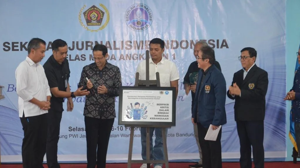 Hari Pers Nasional: Buka Sekolah Jurnalisme Indonesia, Nadiem Makarim: Kita Berkompetisi Dengan AI