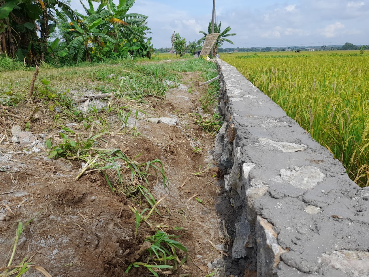 Talut jadi, jalan aman dari longsor