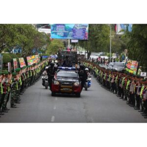 Kapolda Lepas Mayjen TNI Novi Helmy Prasetya, S.I.P, M.I.P dengan Rantis Korps Brimob Polda Aceh