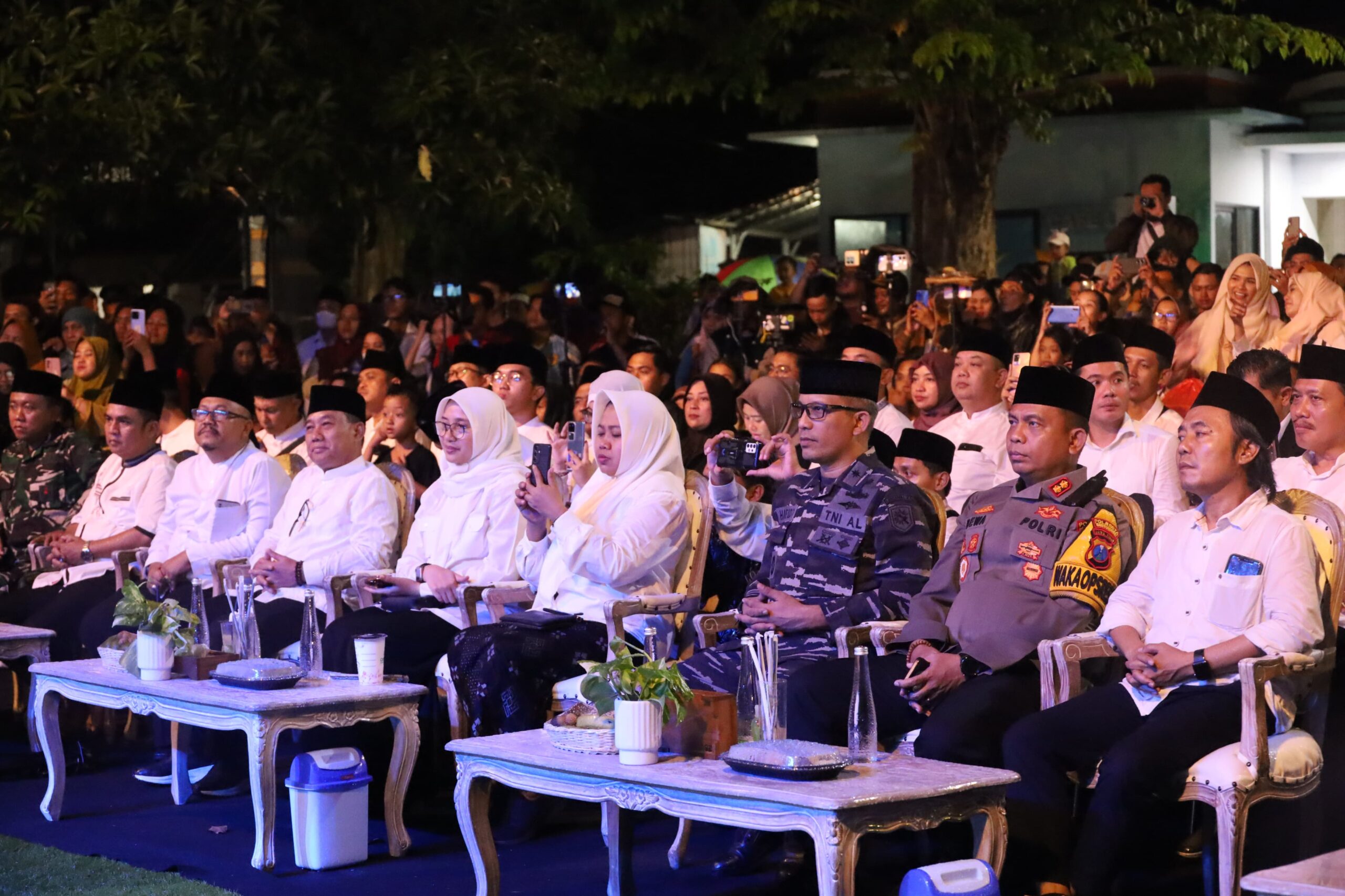 Meriahkan Bulan Suci Ramadhan, Danlanal Banyuwangi Bersama Forkopimda Hadiri Festival Budaya Ramadhan