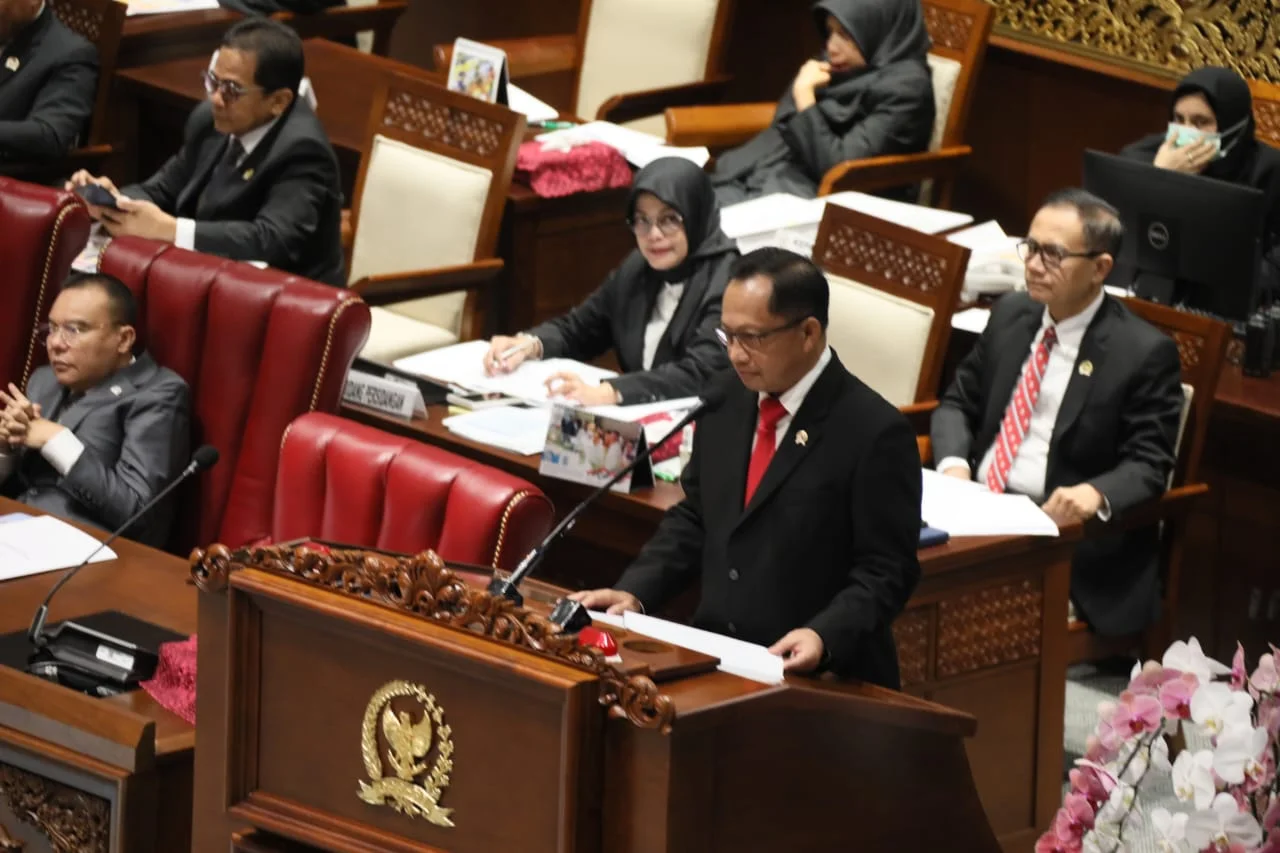 DPR Sahkan UU DKJ, Mendagri Beri Apresiasi