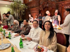 Kunjungi Kertanegara, Ketua MPR RI Bamsoet Dukung Jika Prabowo Rangkul Semua Partai Politik Masuk Koalisi Pemerintahan
