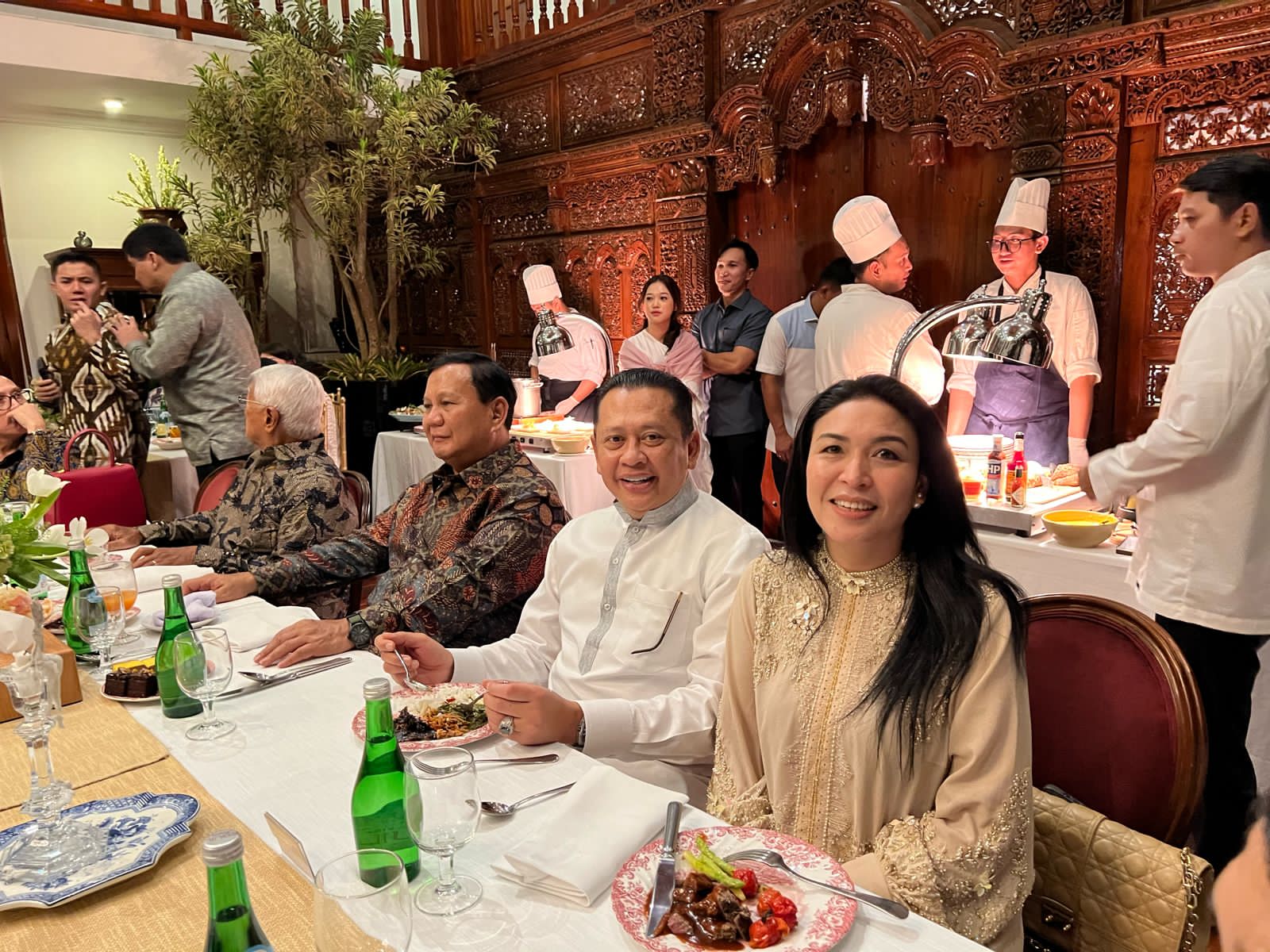 Kunjungi Kertanegara, Ketua MPR RI Bamsoet Dukung Jika Prabowo Rangkul Semua Partai Politik Masuk Koalisi Pemerintahan