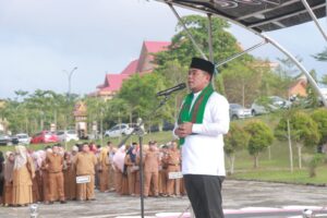 Halal Bihalal Bersama Pada Apel Perdana Seusai Libur Lebaran 1445 H, Bupati Zukri minta ASN untuk saling memaafkan