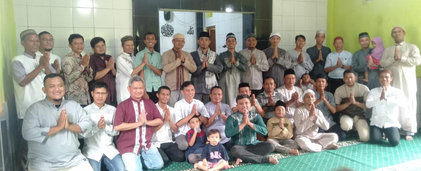 Warga Komplek Grand Mulai Mekar Wangi Bogor, Adakan Halal Bihalal