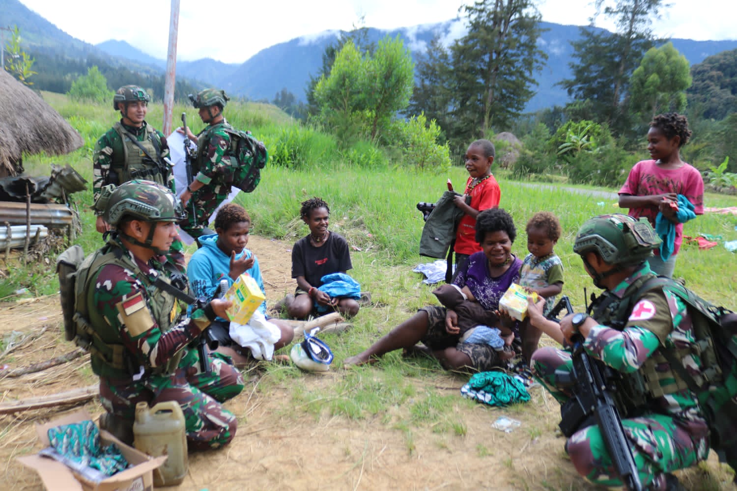 Buaya Putih Peduli Stunting Kepada Mama Dan Anak-Anak Papua