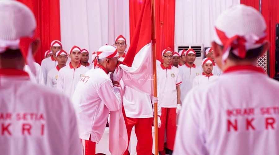 Kembali ke Pangkuan Ibu Pertiwi, 72 Napiter Serentak Ucapkan Ikrar Setia NKRI