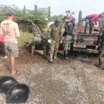 Perjuangan Satgas TMMD ke 120 Kodim 0726/Sukoharjo, Langsir Material Pasir Ke Titik Pengecoran