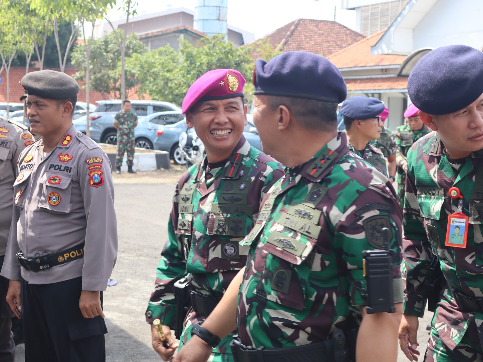 Danlantamal V Hadiri Pelepasan Long March Estafet Hardikal Ke- 78 TA 2024