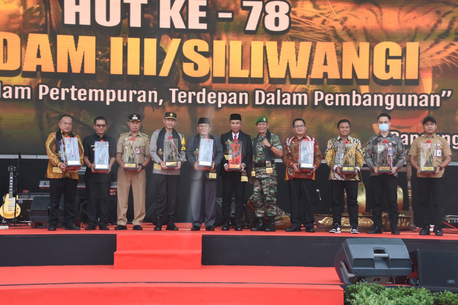 Kodam III/Slw Diukir Dengan Air Mata dan Darah Prajurit