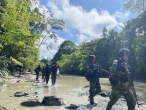 Jaga Kedaulatan Negara, Satgas Pamtas Statis RI – PNG Yonif 122/TS Gelar Patroli Patok MM 4.1 di Perbatasan Indonesia – Papua Nugini