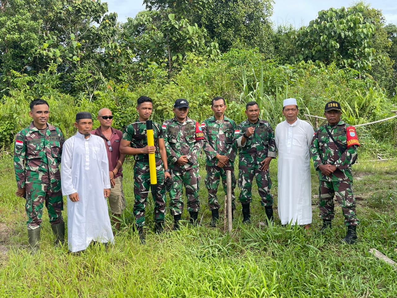 Dukung Program TNI AD, Satgas Pamtas RI-Mly Yonarmed 16/TK Laksanakan Pengecekan Sumur Air Bor di Perbatasan