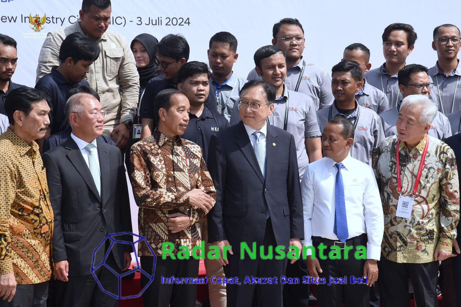 Presiden Joko Widodo Meresmikan Ekosistem Baterai dan Kendaraan Listrik Korea Selatan di Indonesia