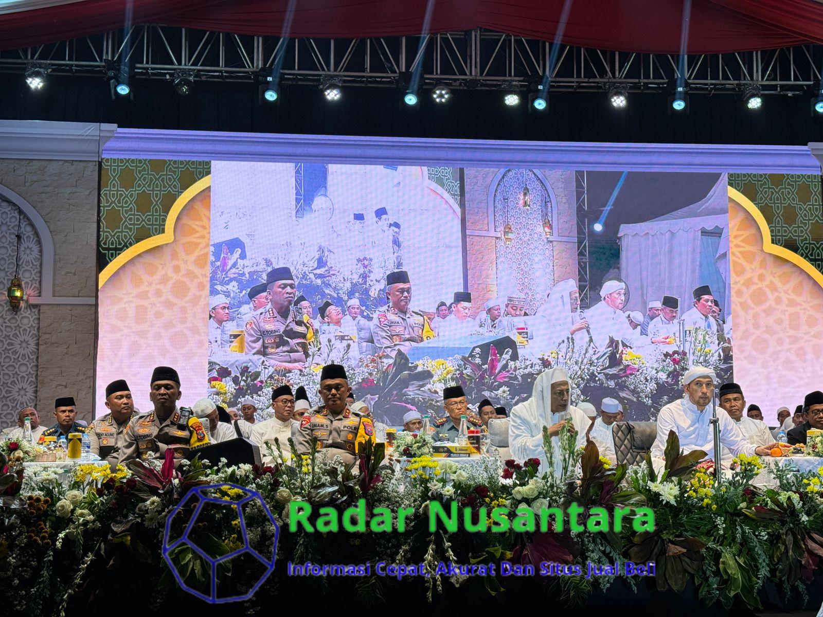 Perkuat Kebersamaan Melalui Lantunan Sholawat dan Ceramah Kebangsaan