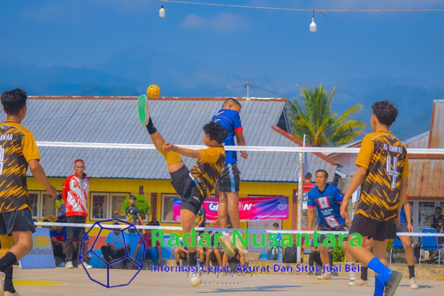 Wasit Nasional Pimpin Partai Final Kejuaraan Sepak Takraw Kecamatan Bawang Batang