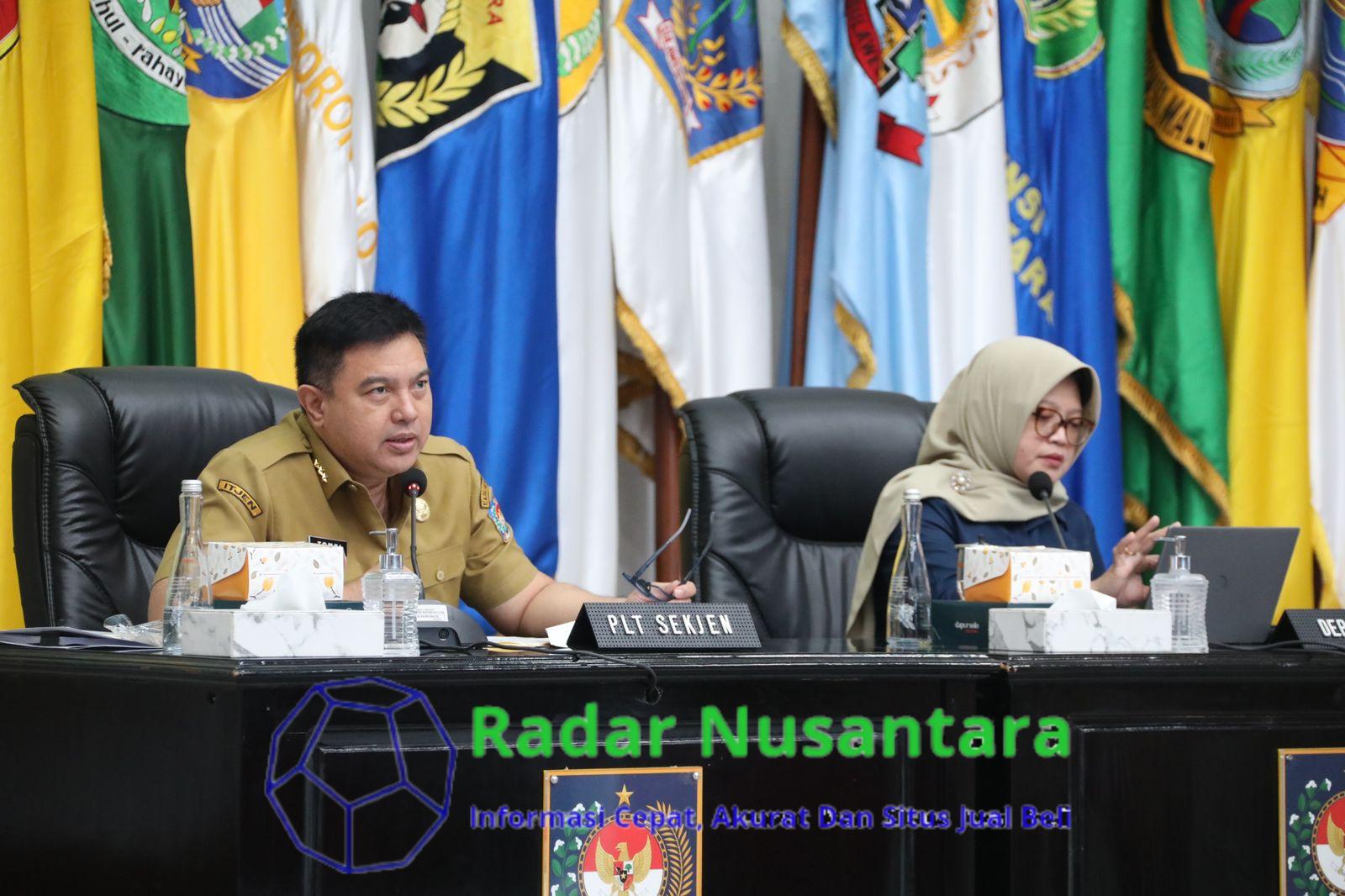 Plt. Sekjen Kemendagri Minta Pemda Perhatikan Kenaikan Harga Cabai Rawit, Minyak Goreng, dan Beras