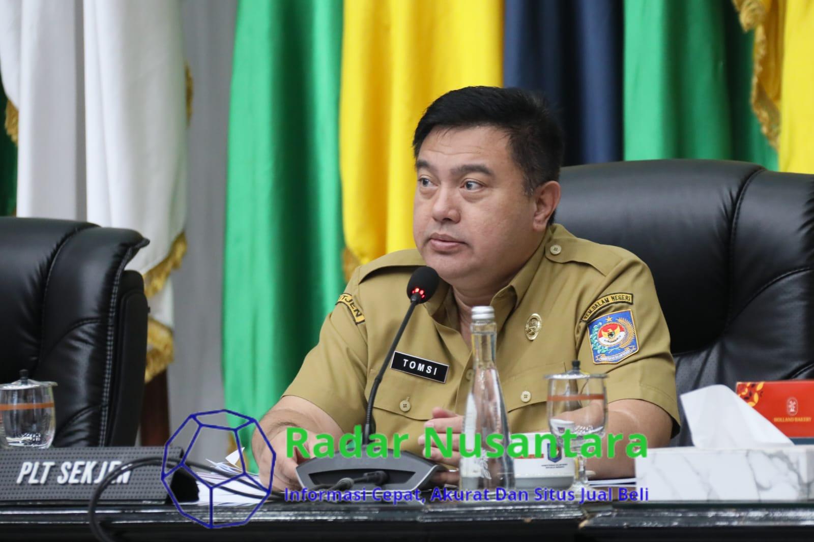 Plt. Sekjen Kemendagri Ingatkan Pemda Waspadai Sejumlah Komoditas Lewati Harga Eceran Tertinggi