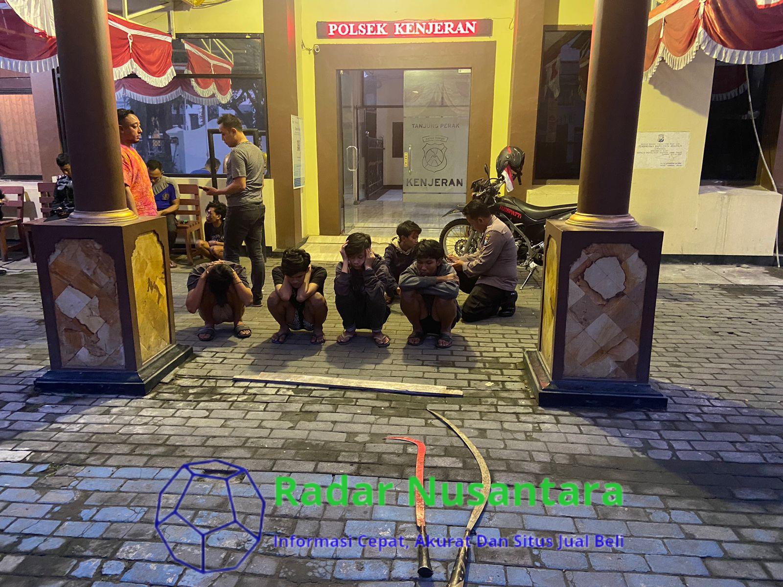 Tim Respon Cepat Polrestabes Surabaya Tangkap Enam Kelompok Gengster 'Tim Spontan'