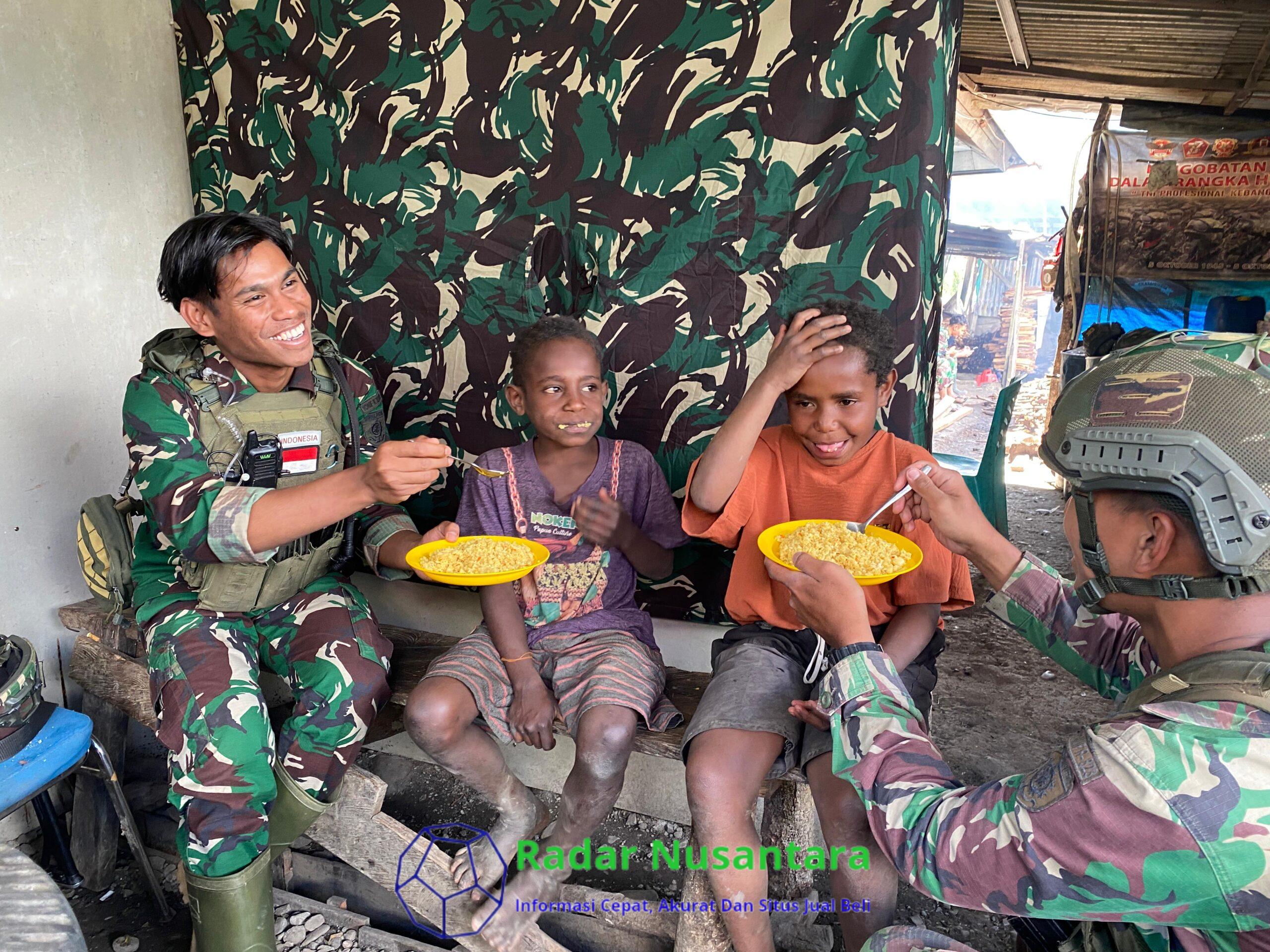 Santap Siang Anak Papua Bersama Abang-Abang Ksatria Buaya Putih