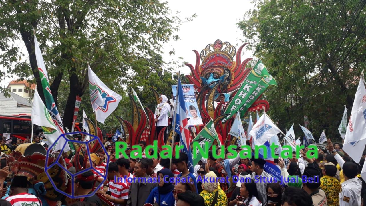 Khofifah Emil Resmi Daftarkan Diri ke KPU Jatim