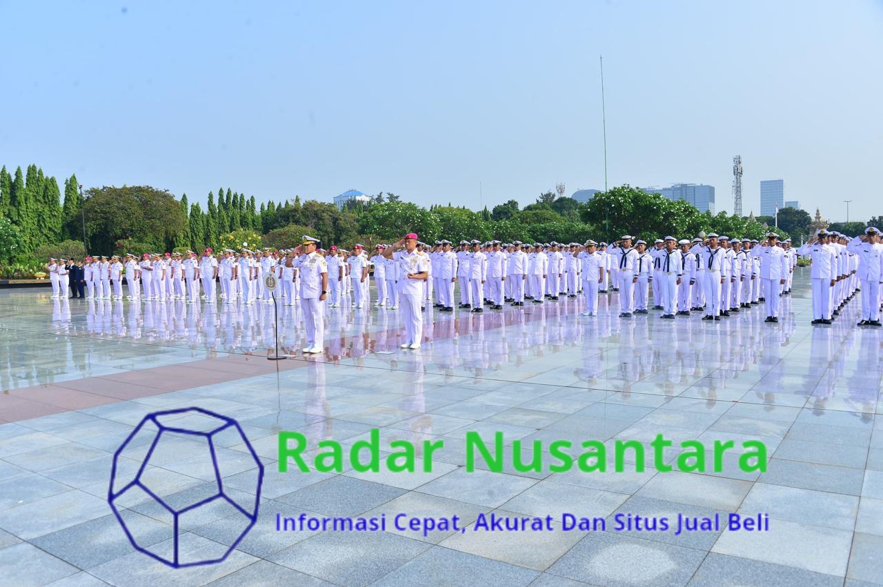 Jelang HUT Ke-79 TNI AL, Kasal Pimpin Ziarah Ke Tamam Makam Pahlawan Nasional