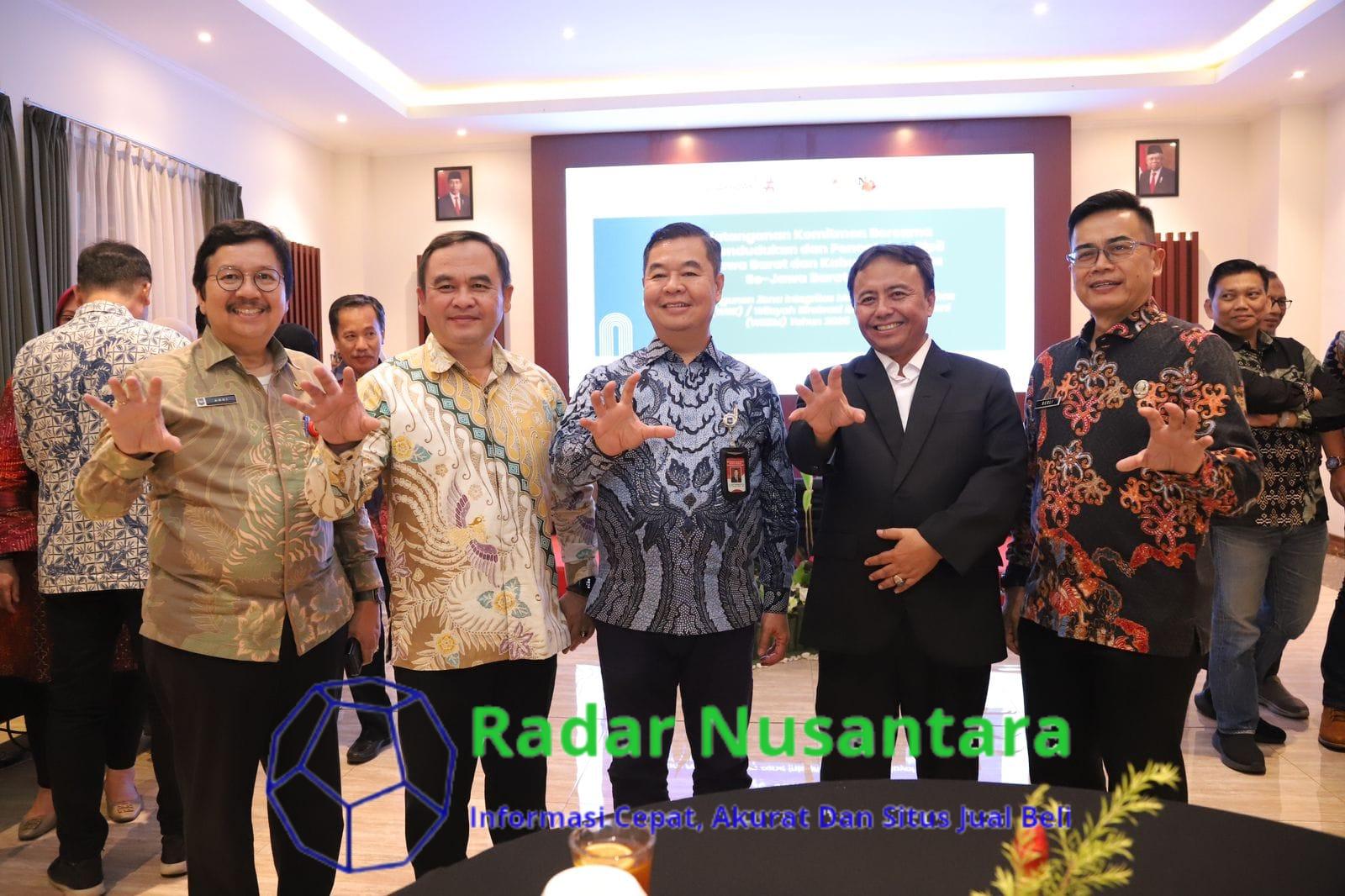 Bukti Nyata Pelayanan Prima! Dirjen Teguh Apresiasi Kerja Keras Dukcapil se-Jawa Barat