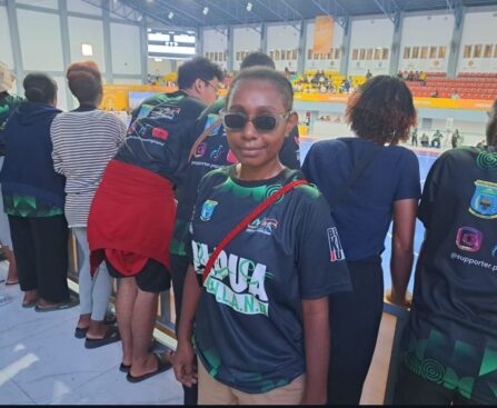 Mahasiswa Papua di Medan Jadi Suporter Tim Futsal Putri di PON Sumut