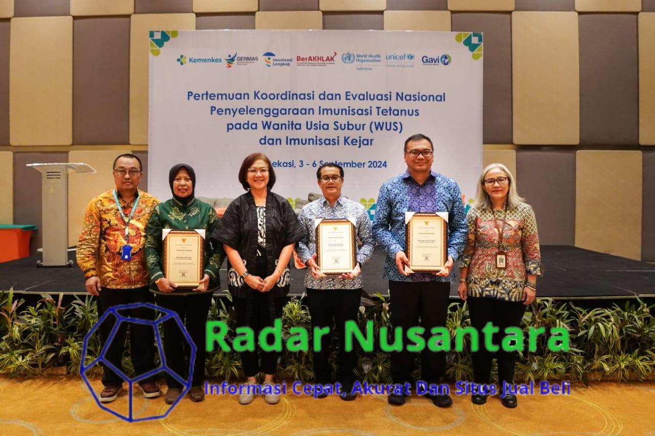 Dinas Kesehatan Deliserdang Raih Penghargaan Capaian Imunisasi Tertinggi