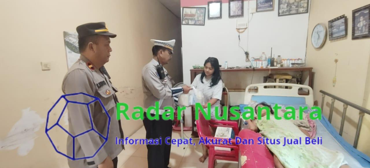 Jumat Berkah, Polsek Pancur Batu Bagikan Paket Sembako Kepada Masyarakat