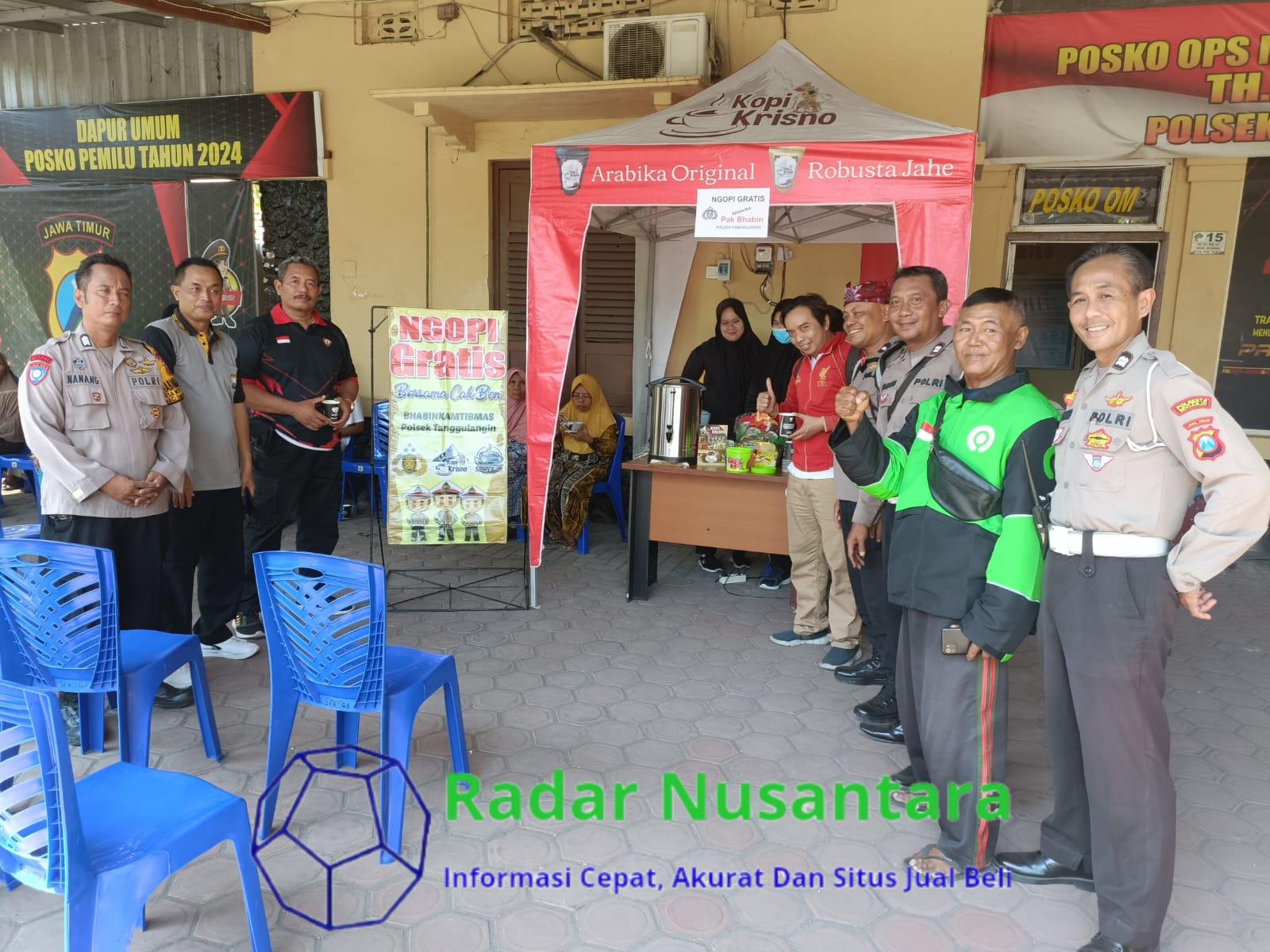 Polsek Tanggulangin Ngopi dan Panen Ikan Lele bersama Warga