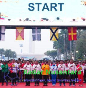 Ribuan Masyarakat Antusias Ikuti Panglima TNI Run 2024 di Monas