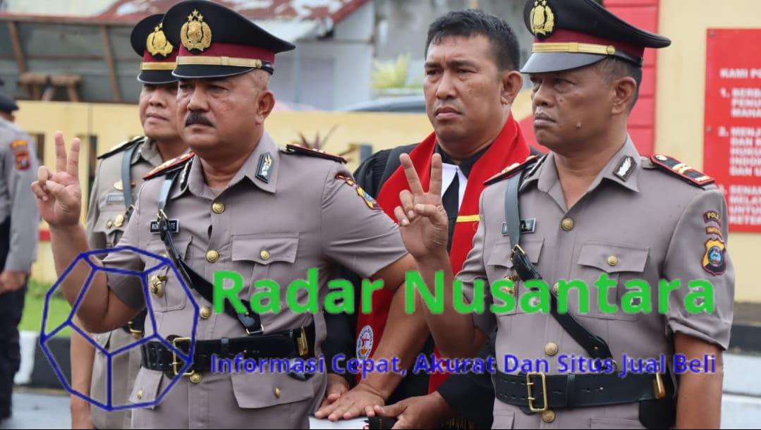 Hans Silalahi dan Ramses Butarbutar Ucapkan Selamat kepada Kapolsek Pagar Merbau IPTU Ronald Sihite